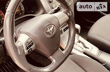 Седан Toyota Corolla 2012 в 