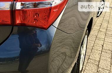 Седан Toyota Corolla 2014 в 