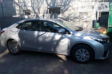 Седан Toyota Corolla 2014 в 