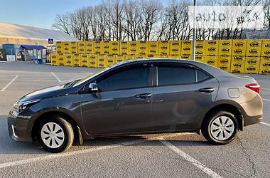 Седан Toyota Corolla 2016 в 