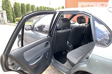 Хетчбек Toyota Corolla 1993 в 