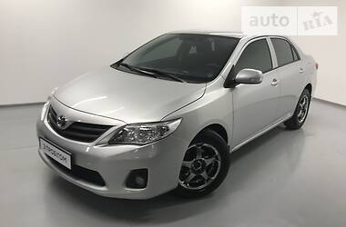 Седан Toyota Corolla 2011 в 