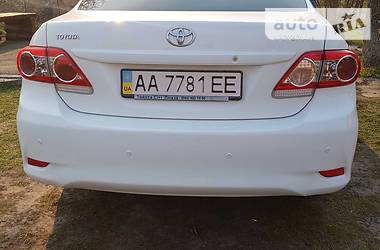 Седан Toyota Corolla 2011 в 