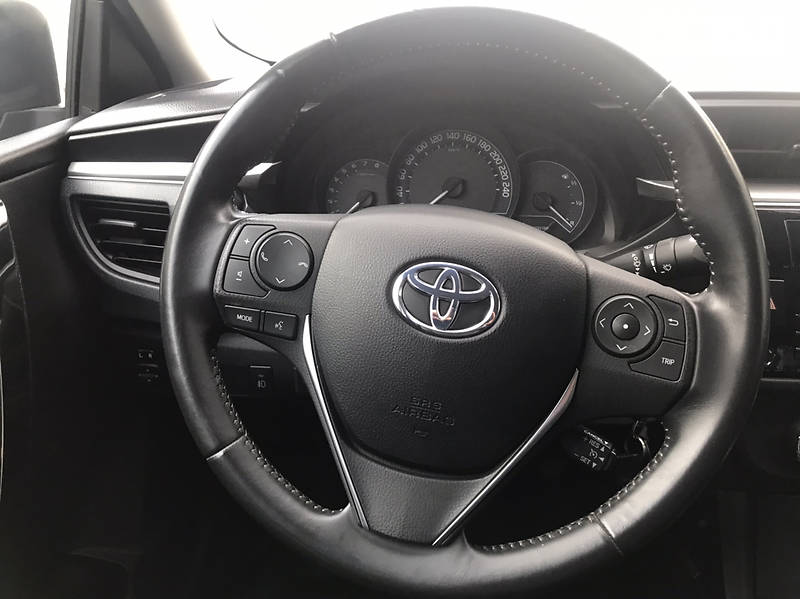 Седан Toyota Corolla 2015 в Харкові фото 9 Седан Toyota Corolla 2015 в Харкові