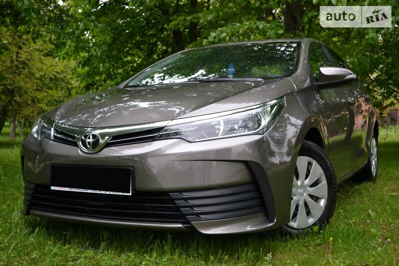 Седан Toyota Corolla 2016 в 