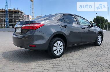Седан Toyota Corolla 2016 в 