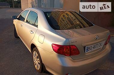 Седан Toyota Corolla 2007 в 