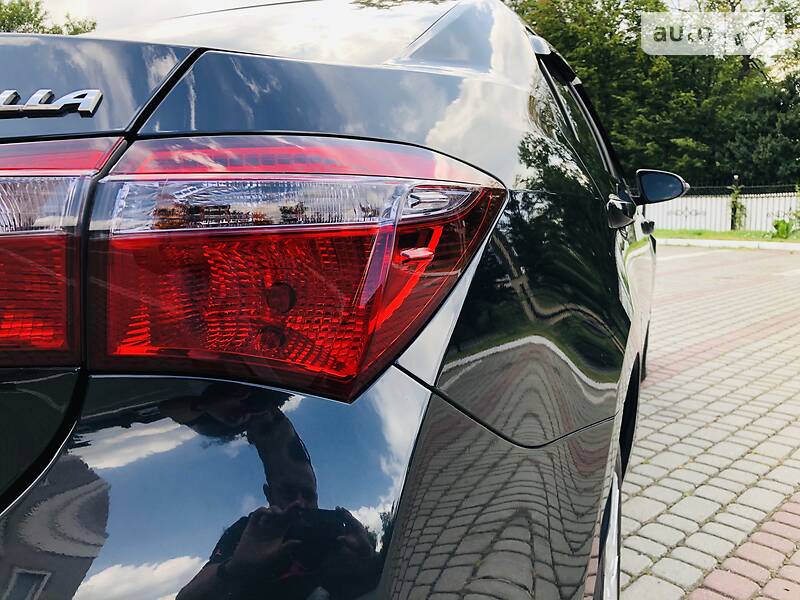 Седан Toyota Corolla 2013 в Богородчанах