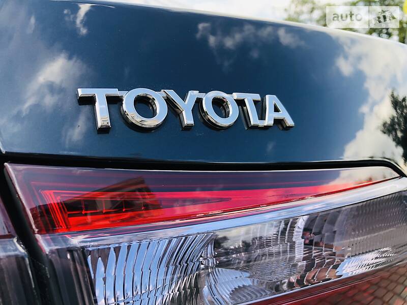 Седан Toyota Corolla 2013 в Богородчанах