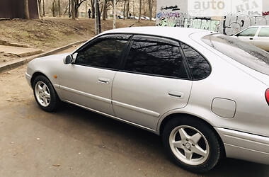 Хэтчбек Toyota Corolla 1999 в Рени