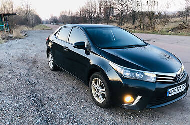 Седан Toyota Corolla 2013 в Киеве