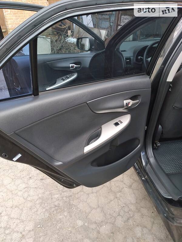 Седан Toyota Corolla 2008 в Умани