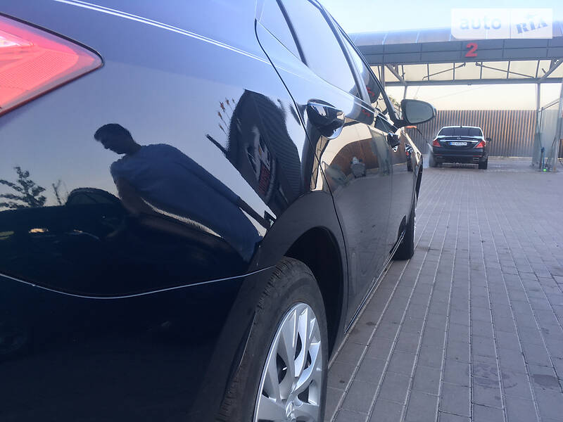 Седан Toyota Corolla 2018 в Тернополе