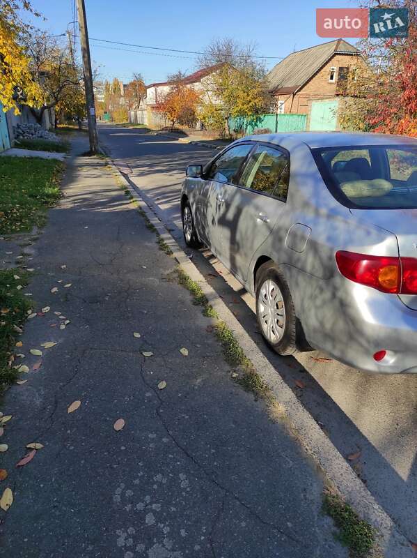 Седан Toyota Corolla 2008 в Киеве