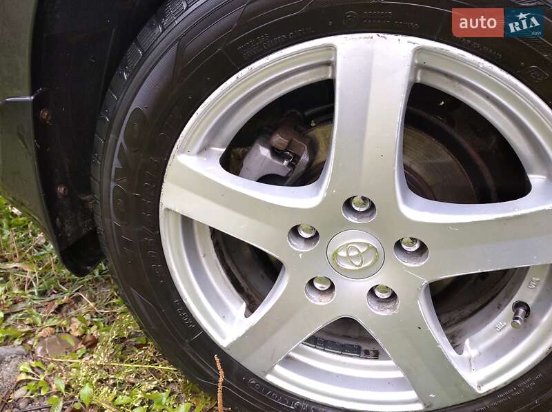 Седан Toyota Corolla 2008 в Путиле