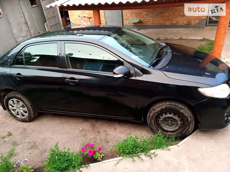 Седан Toyota Corolla 2013 в Сумах