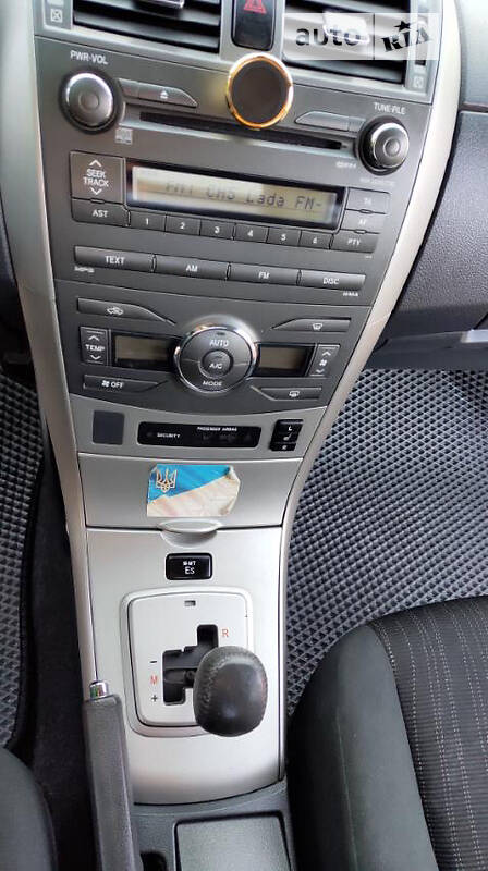 Седан Toyota Corolla 2008 в Виннице