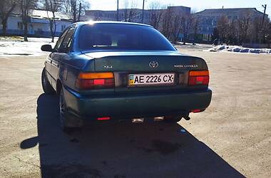 Седан Toyota Corolla 1995 в Днепре