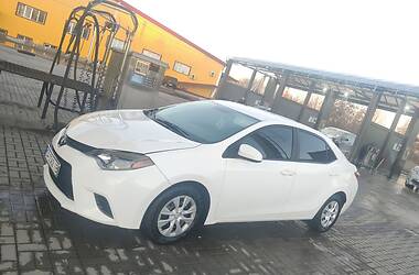 Седан Toyota Corolla 2014 в Умані