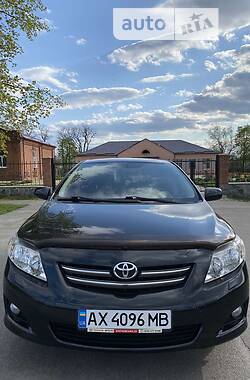 Седан Toyota Corolla 2008 в Краснограде