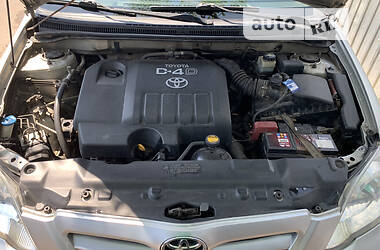 Хэтчбек Toyota Corolla 2005 в 
