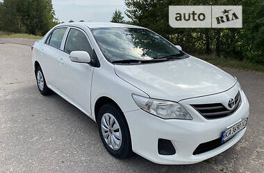 Седан Toyota Corolla 2012 в 