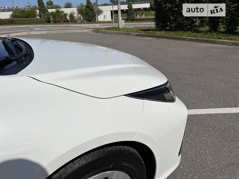 Седан Toyota Corolla 2020 в Киеве