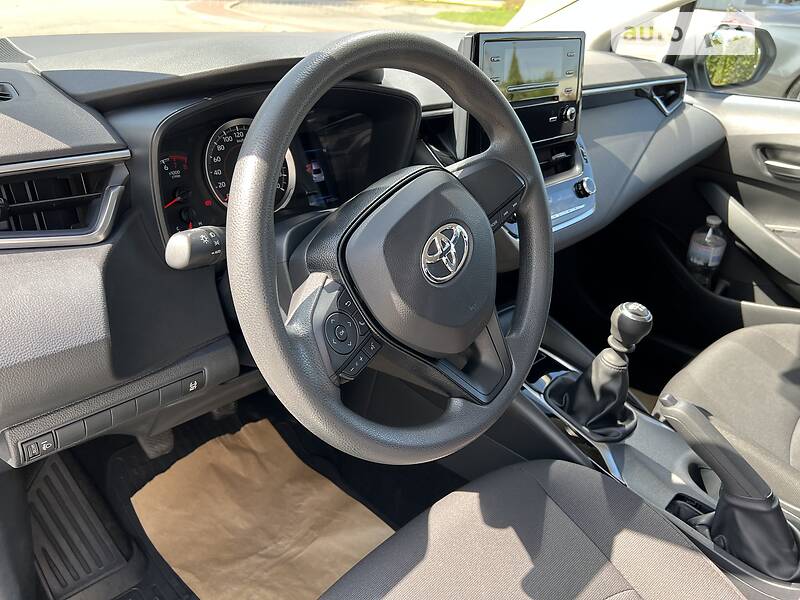 Седан Toyota Corolla 2020 в Киеве