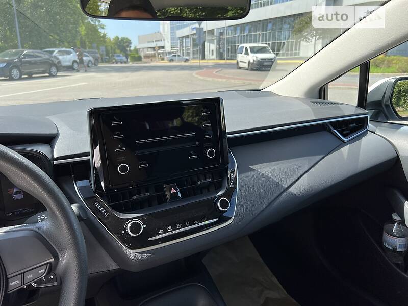 Седан Toyota Corolla 2020 в Киеве