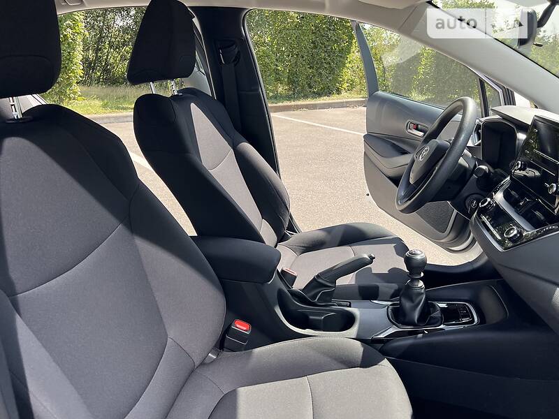Седан Toyota Corolla 2020 в Киеве