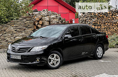Седан Toyota Corolla 2011 в 