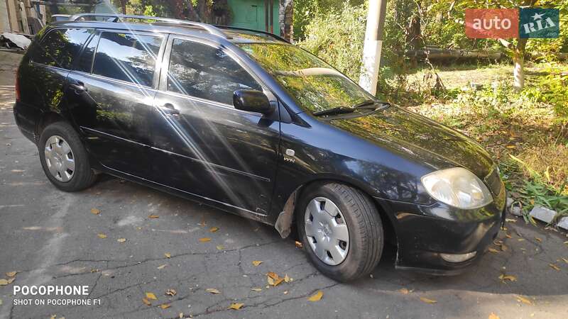 Універсал Toyota Corolla 2004 в Дніпрі
