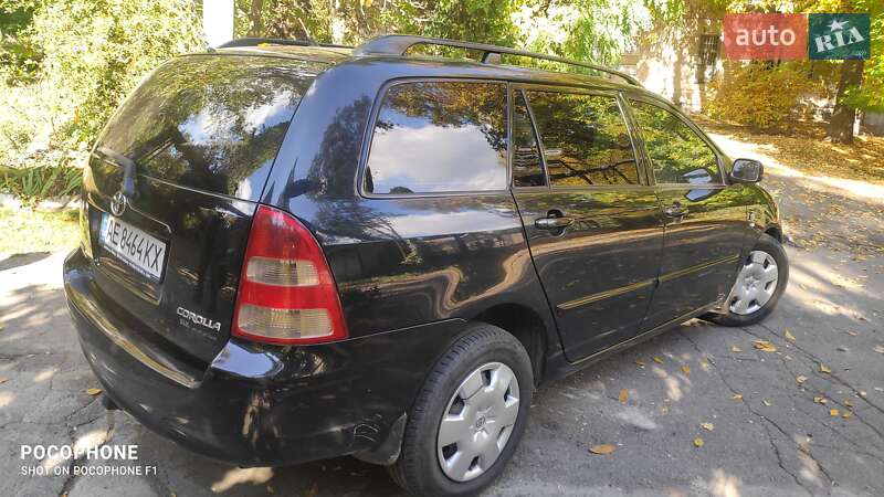 Універсал Toyota Corolla 2004 в Дніпрі