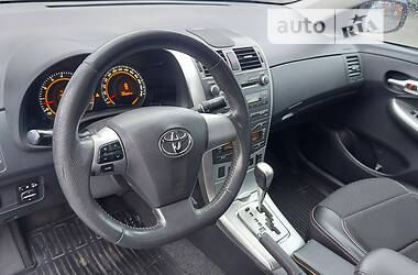 Седан Toyota Corolla 2010 в Киеве