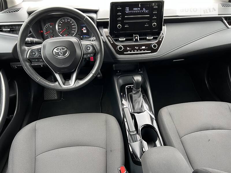 Седан Toyota Corolla 2019 в Киеве
