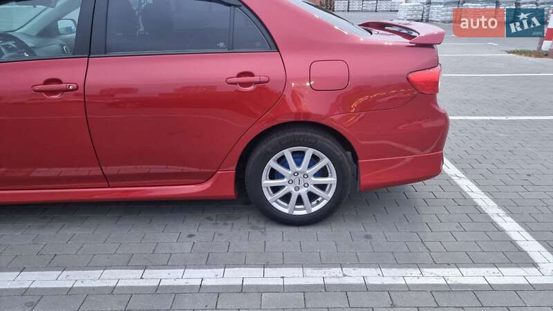 Седан Toyota Corolla 2013 в Одесі
