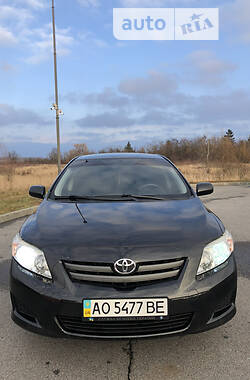 Седан Toyota Corolla 2008 в Берегово