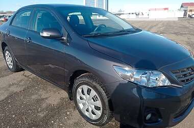 Седан Toyota Corolla 2012 в Виннице