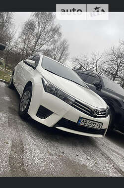Седан Toyota Corolla 2014 в Ладыжине