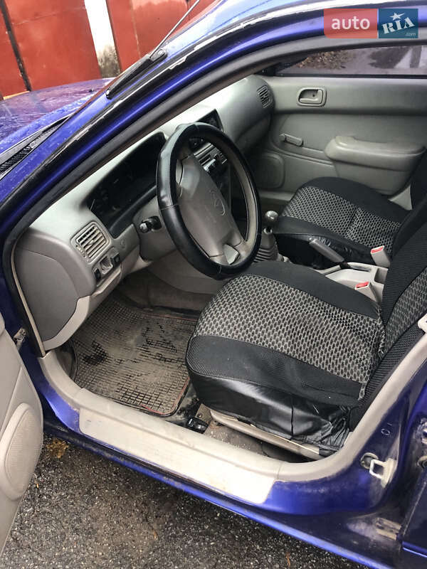 Седан Toyota Corolla 1998 в Житомирі