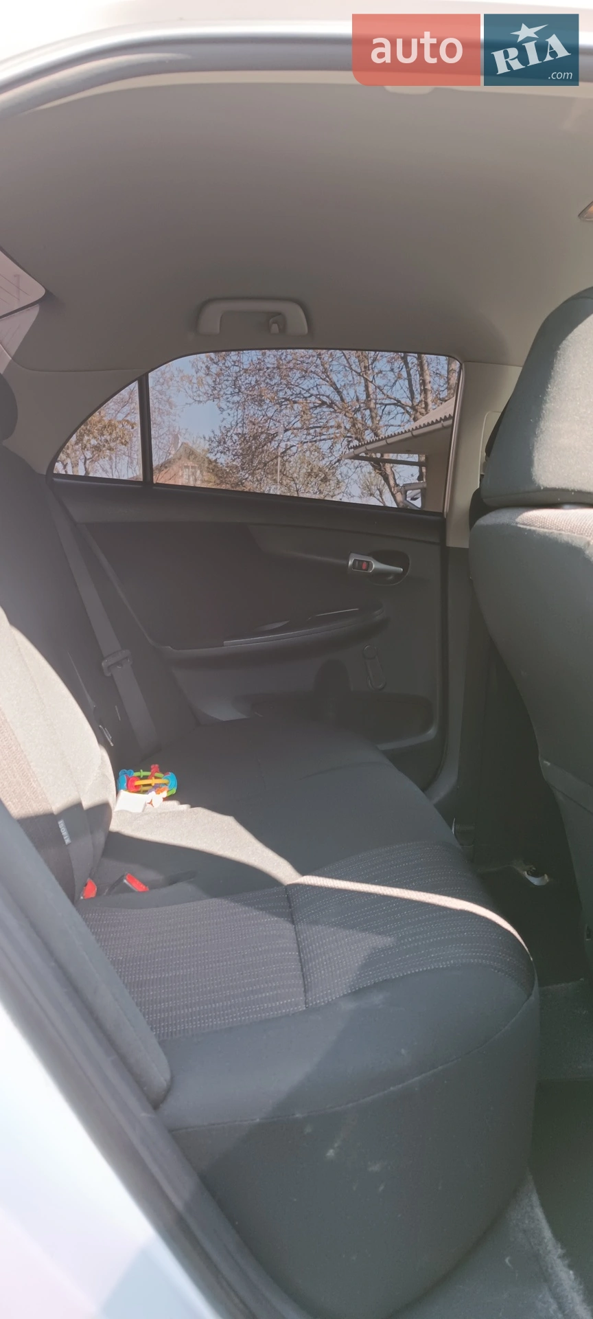 2011 Toyota Corolla - мініатюра 2