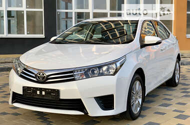 Седан Toyota Corolla 2016 в Виннице