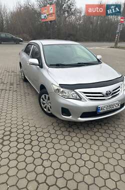 Седан Toyota Corolla 2012 в Луцьку