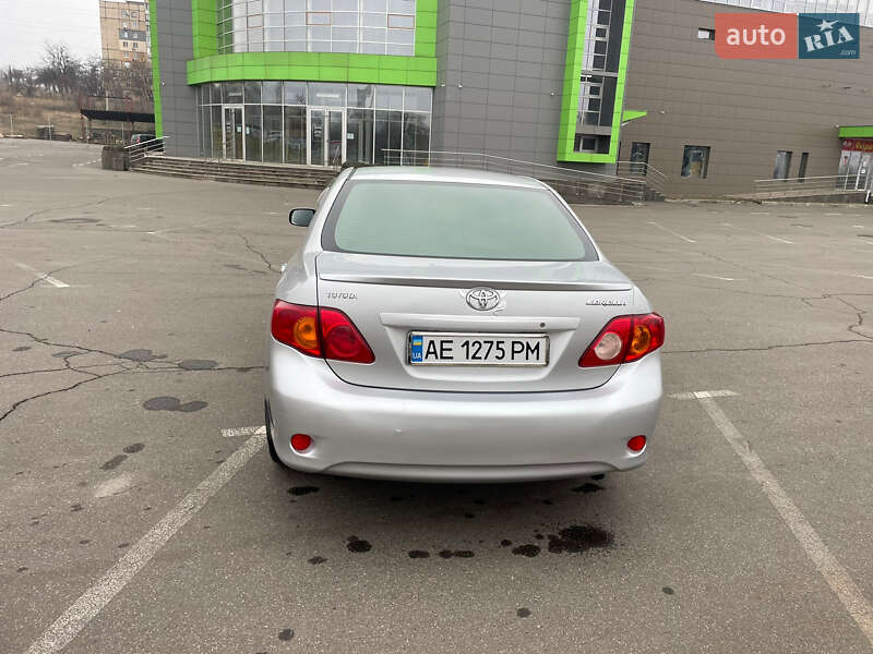Седан Toyota Corolla 2007 в Кривом Роге
