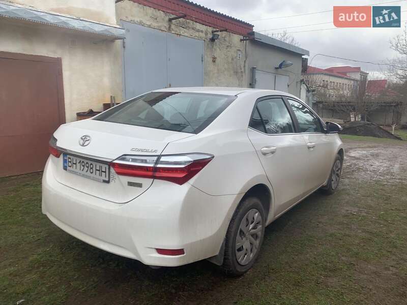 Седан Toyota Corolla 2016 в Одесі