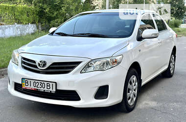 Седан Toyota Corolla 2010 в 