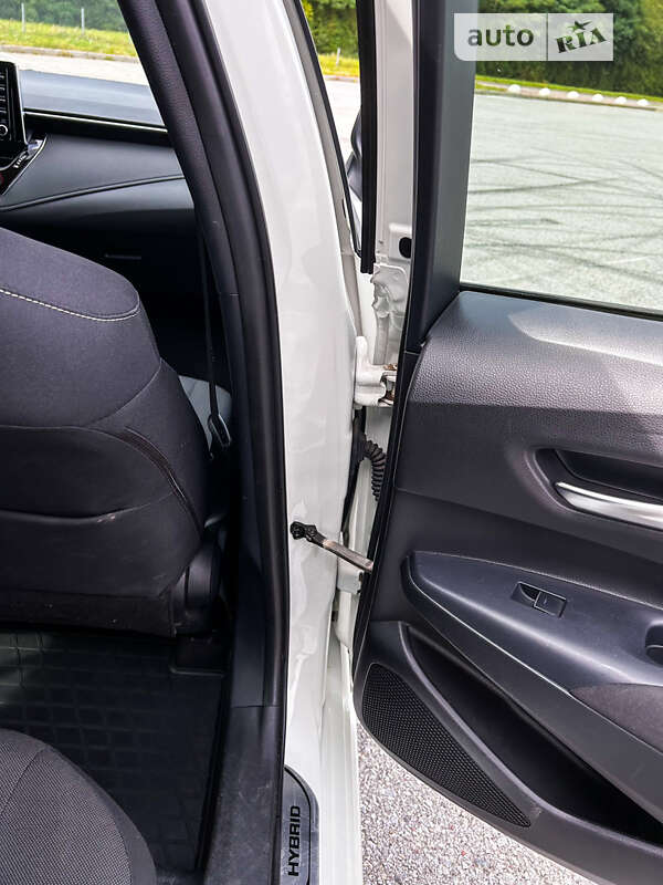 Седан Toyota Corolla 2019 в Львове