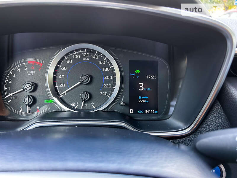 Седан Toyota Corolla 2019 в Львове