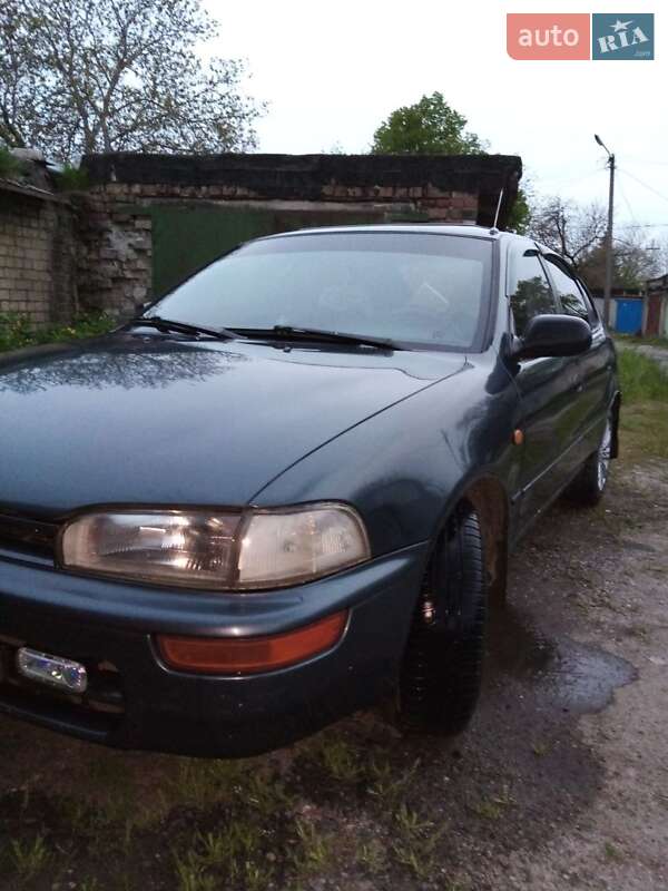 Хэтчбек Toyota Corolla 1994 в Кривом Роге