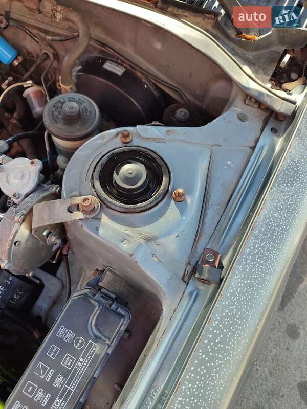 Ліфтбек Toyota Corolla 1989 в Чорноморську